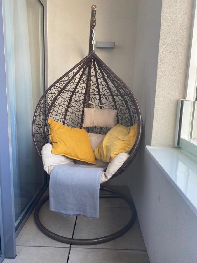 New, Beautiful Apt With Parking In Best Location! 布拉迪斯拉发 外观 照片